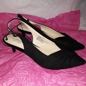 Pointed Toe Kitten Heel